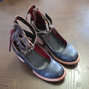 freebird Candella Leather Ankle-Strap Heels with Brown Trim Women's Size 7